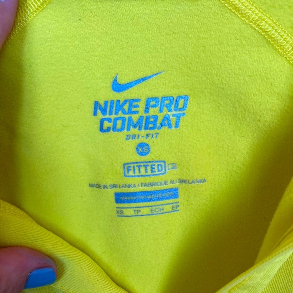 Nike Pro Combat Jacket - Picture 5 of 5